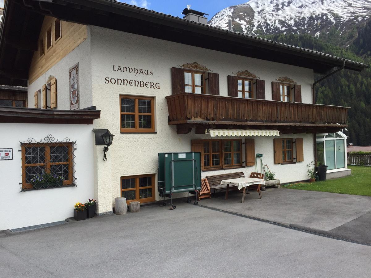 Landhaus Sonnenberg Sankt Anton am Arlberg Dış mekan fotoğraf
