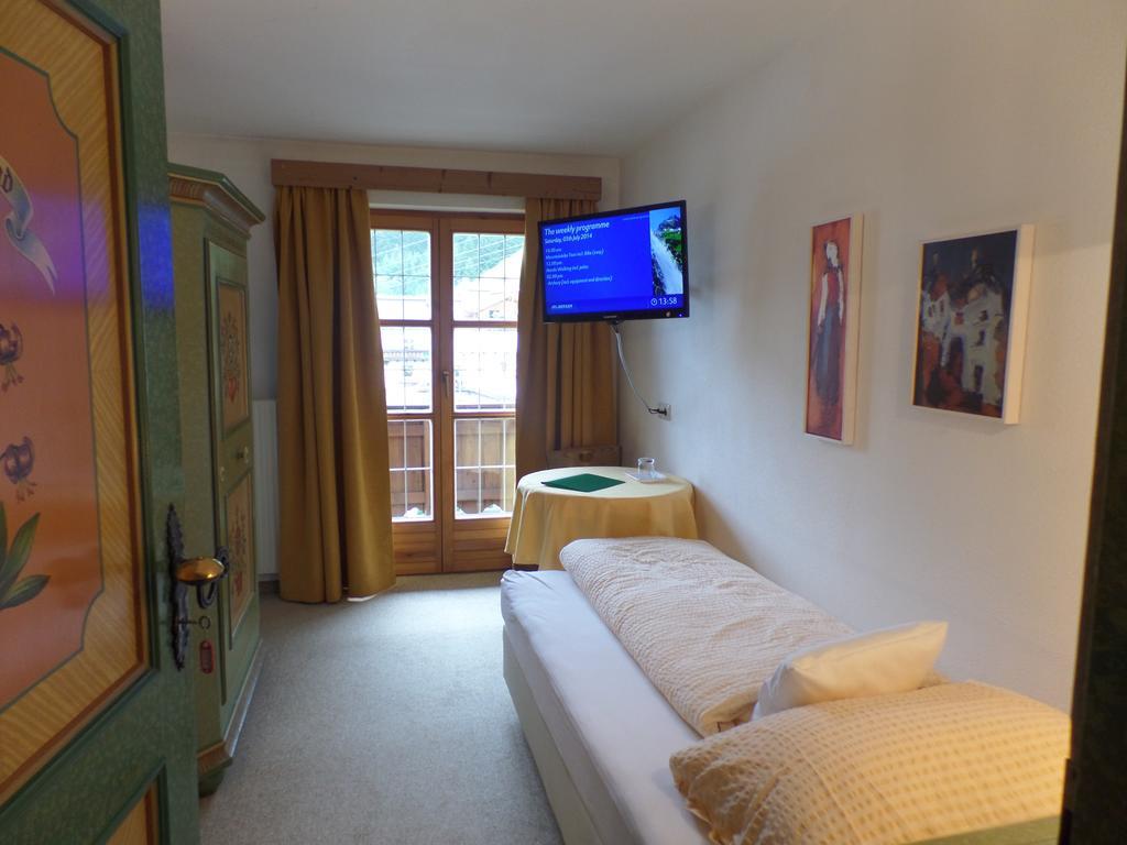 Landhaus Sonnenberg Sankt Anton am Arlberg Oda fotoğraf